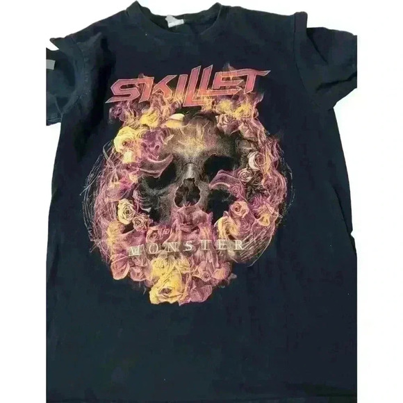 Skillet Band Tee Monster Flaming Skull Roses Mens Small Band Tour Concert - Picture 1 of 16